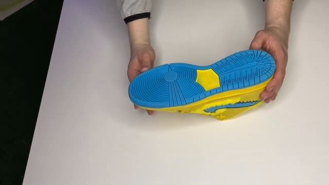 Обзор на кроссовки NIKE SB DUNK LOW Х GRATEFUL DEAD