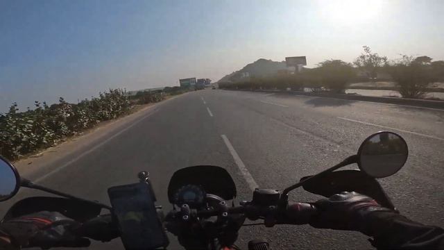 ?Delhi to Samode,Rajasthan Bike Trip on Hunter 350 | Hyundai Aura accident caught on my camera | смотреть онлайн