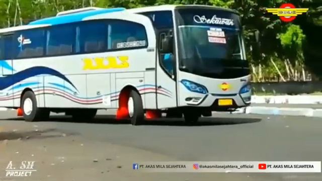 AKAS IV Ekonomi Mercedes-Benz OH 1526 смотреть онлайн