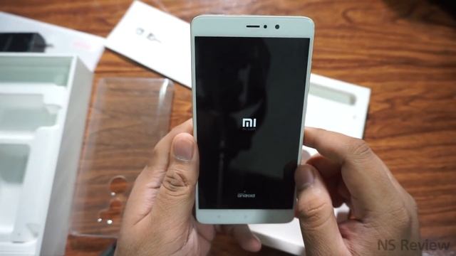 Unboxing Xiaomi Mi 5s plus RAM 6 GB (Hands-on Indonesia with English Sub) смотреть онлайн