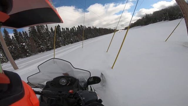 2014 Polaris INDY 550 LXT Deep Powder Cruising смотреть онлайн