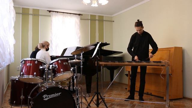 Надвірнянська музична школа Вахняк Денис (ударні інструменти) старша група. смотреть онлайн