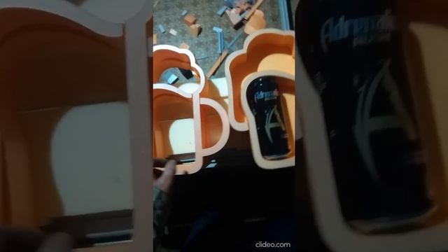 Подарочный пенобокс в виде Кружки с пенным напитком смотреть онлайн