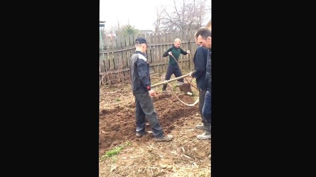 Трактор пашет океан Коми пермяки смотреть онлайн