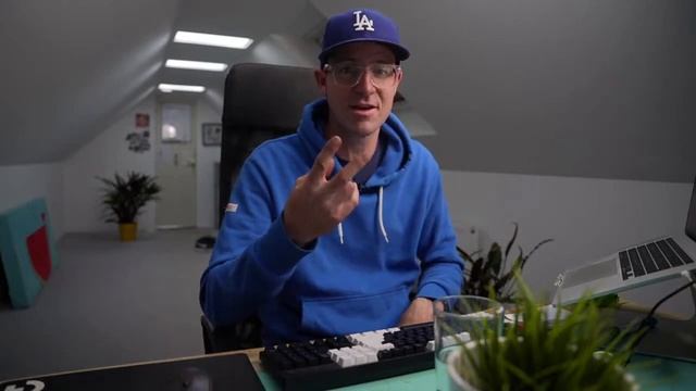 Adobe InDesign: Who is it for & What does it do? смотреть онлайн