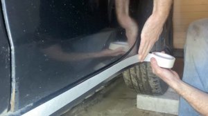 Покраска порогов Раптором Mitsubishi Lancer X