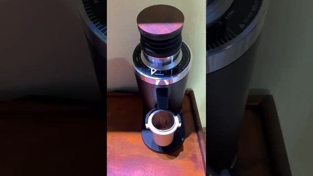 Gaggia classic pro + Grinder df64 gen2 смотреть онлайн