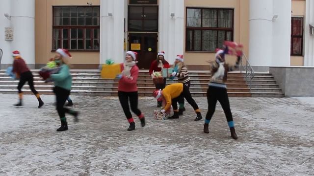 Новогодние поздравление от коллектива АННТ "Винегрет" смотреть онлайн