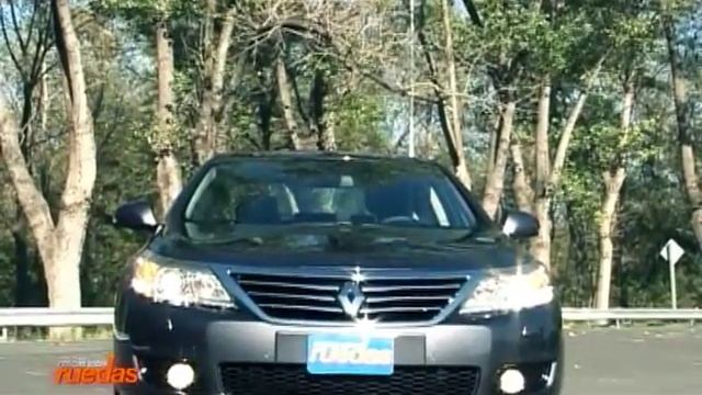 Test Renault Latitude смотреть онлайн