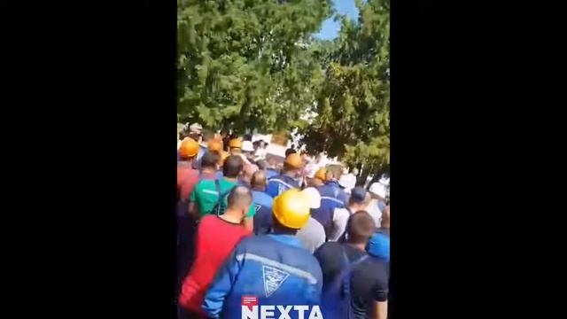 КРОВАВАЯ БАНЯ. Вот как работники заводов и комбинатов объявили забастовку смотреть онлайн