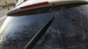 Веерная форсунка заднего стекла на FAW X80