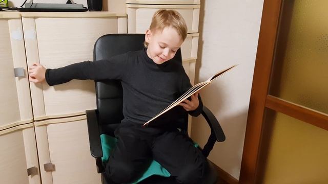 Крылов И. А. , Басня "Ворона и лисица" смотреть онлайн