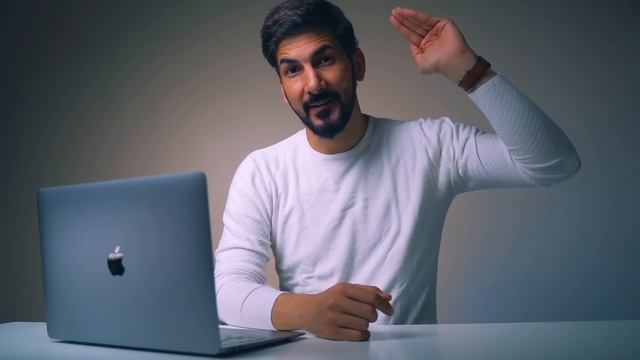 ماك بوك اير بمعالج ابل الجديد لا تشتريه لهذا السبب | MacBook Air M1 смотреть онлайн