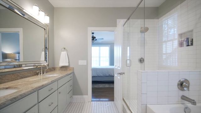 Life in Greensboro at a Horse Farm with Kristen Haynes | Triad's Finest | Greensboro, NC Realtor смотреть онлайн