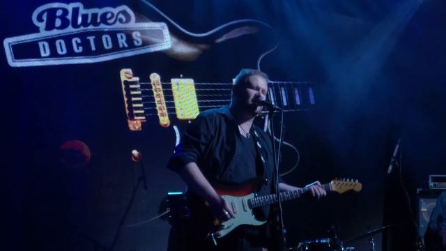 Blues Doctors - Your Latest Trick (Dire Straits Cover) + Harmonica Tab