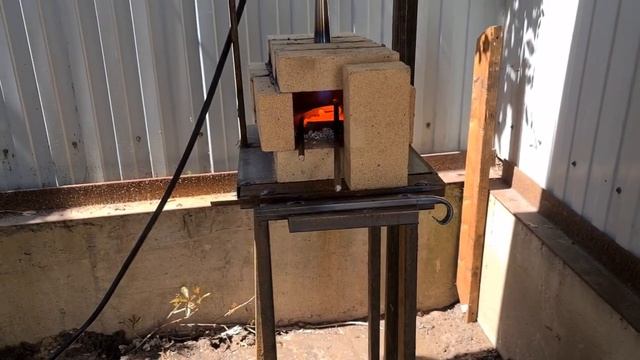 Запустили горн с инжекционной горелкой Работа газового горна Сделали горн своими руками смотреть онлайн