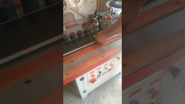 Как закатывается пластиковая кромка мебельной доски смотреть онлайн