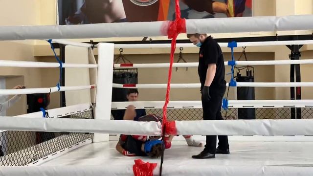 Хусейнов Парвиз чемпионат первенство новосибирск по мма 2021