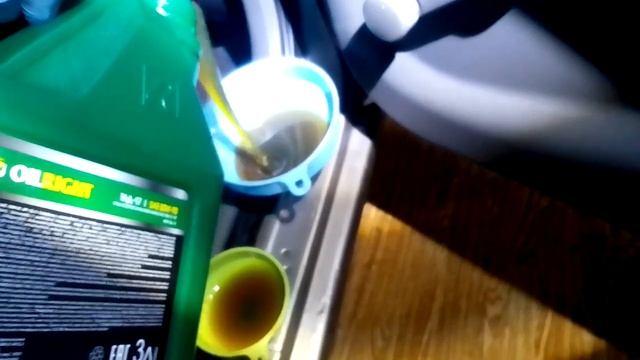 самая простая обработка порогов изнутри. Nissan Almera Classic (B10)