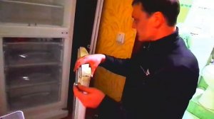 Как перевесить двери холодильника LG на другую сторону  How to outweigh the door LG refrigerator.mp4