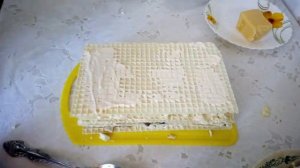 ЗАКУСОЧНЫЙ ТОРТ ИЗ ВАФЕЛЬНЫХ КОРЖЕЙ С КУРИЦЕЙ И ГРИБАМИ