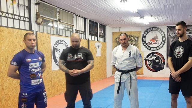 Бойна тренировка / Old School Fitness смотреть онлайн