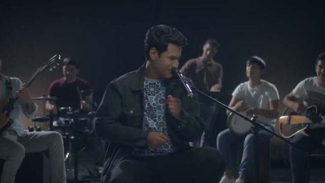 Yorqinxoja Umarov Qizim #mp4 #uzbekclip