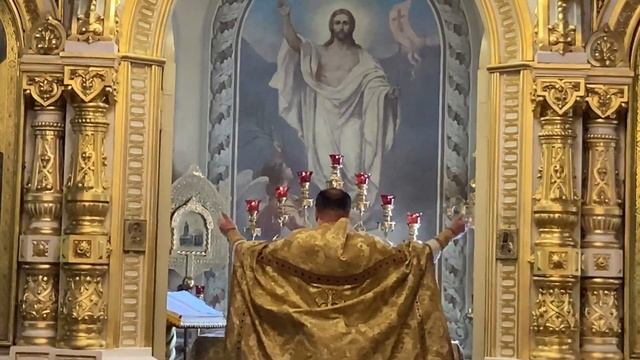 7/VIII/2022 г. Воскресная Литургия на Ваганьково. Панихида у могилы прот. Валентина Амфитеатрова смотреть онлайн