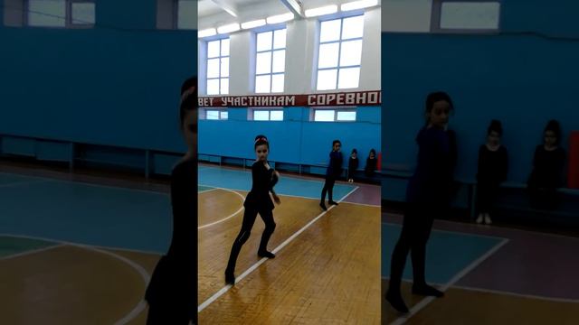 Репетиция гимнастка 12школа.рук. Ханум Магомедовна смотреть онлайн