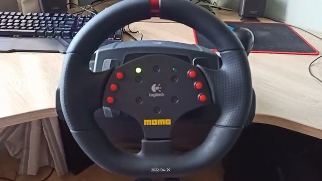 Руль Logitech MOMO Racing Force Feedback Wheel смотреть онлайн