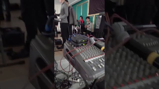 Behringer x32 Цифровой смотреть онлайн