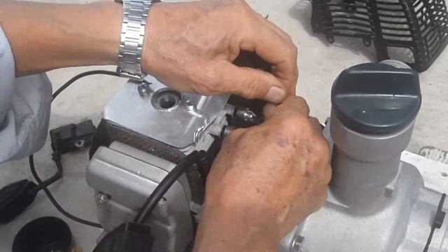 KOSHIN　SEV-25L　エンジンポンプ点火プラグ・イグナイター交換で復旧