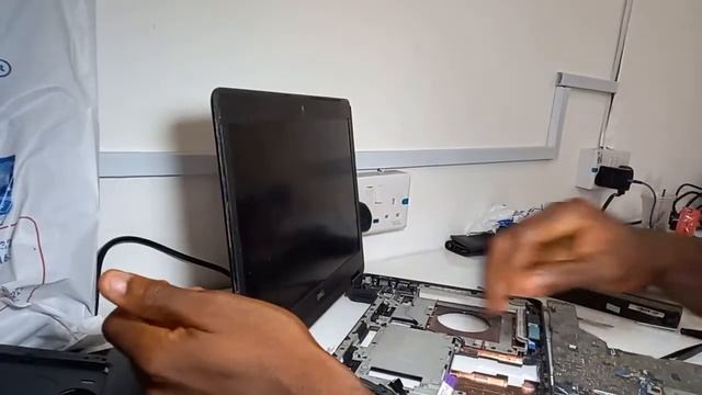 Dell latitude E5440 not coming on смотреть онлайн