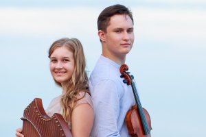 Аве Мария. В. Вавилов (Caccini) на гуслях и скрипке