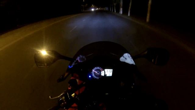 Переключаем передачи на мотоцикле без сцепления смотреть онлайн