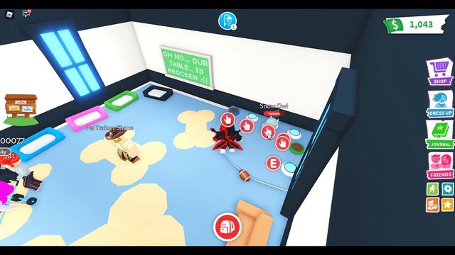 taking care of my NEON SNOW OWL to make MEGA NEON SNOW OWL in Adopt Me! ROBLOX смотреть онлайн