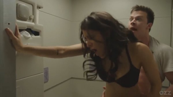 Как заниматься сексом в самолёте