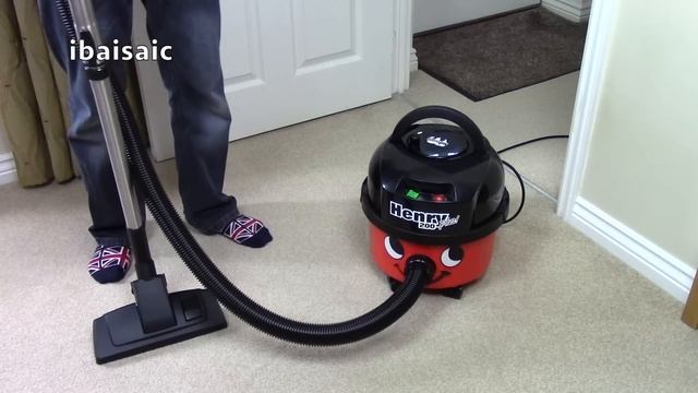 Unboxing Two New Exclusive Numatic Henry Vacuum Cleaners смотреть онлайн