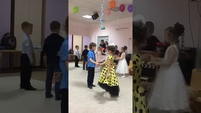 Выпускной,последний вальс!!! смотреть онлайн
