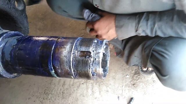 Daewoo Bus Rear Axle // Rear Axle Stuck In Hub смотреть онлайн