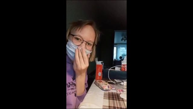 ПЕРВЫЙ РАЗ В ЖИЗНИ ДЕЛАЮ НОГТИ ПОДРУГЕ!!