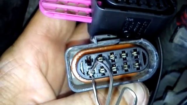 Замена разьема фары (мерс, ауди, фольц и т.д) смотреть онлайн