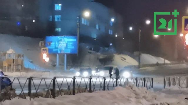 Штормовой ветер обрушился на Мурманск смотреть онлайн