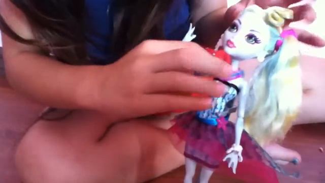 Monster high Lagoona Blue Dot Dead Gorgeous Review смотреть онлайн