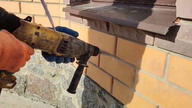 Сверление без сколов отверстий для закачки пеноизола