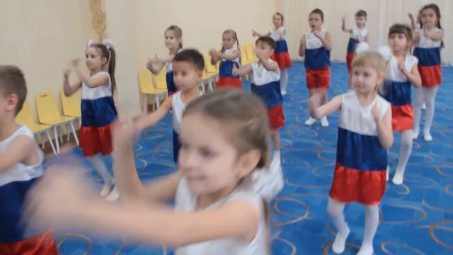 ДЕНЬ НАРОДНОГО ЕДИНСТВА смотреть онлайн