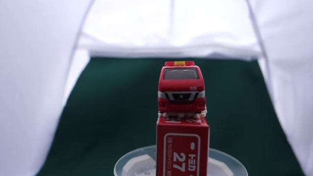 TOMICA NISSAN NV350 CARAVAN FIRE CHIEF CAR смотреть онлайн