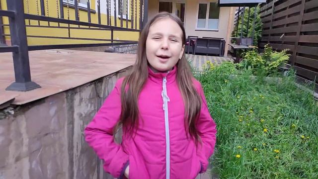 GMR & Lyuiza Donat “Когда На Свете Хорошо, Гуляет Мышь По Дому” . Слова в описании смотреть онлайн
