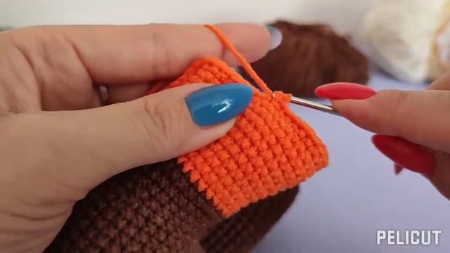 Процесс вязания Красной Панды Мэй Ли #вязанаяигрушка #пандакрючком #игрушкакрючком #амигуруми смотреть онлайн