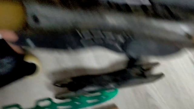 КАК ИЗ РОЛИКОВ СДЕЛАТЬ КОНЬКИ смотреть онлайн